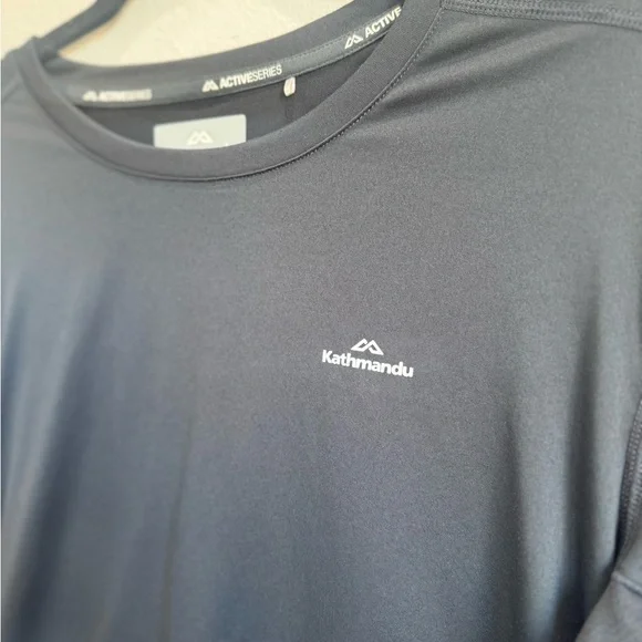 Kathmandu Outdoors Men's Dark Gray Short Sleeve Tee - Picture 2 of 7
